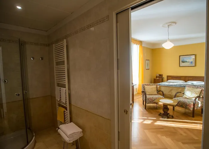 Отель Olivedo Варенна